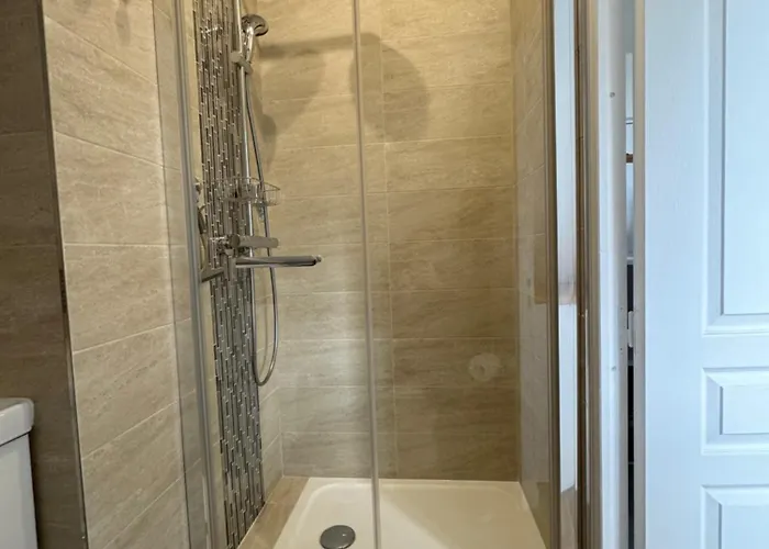 Au Calme Proche Paris Apartment *